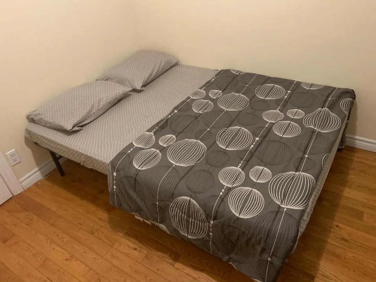 Dundas Guest House Toronto